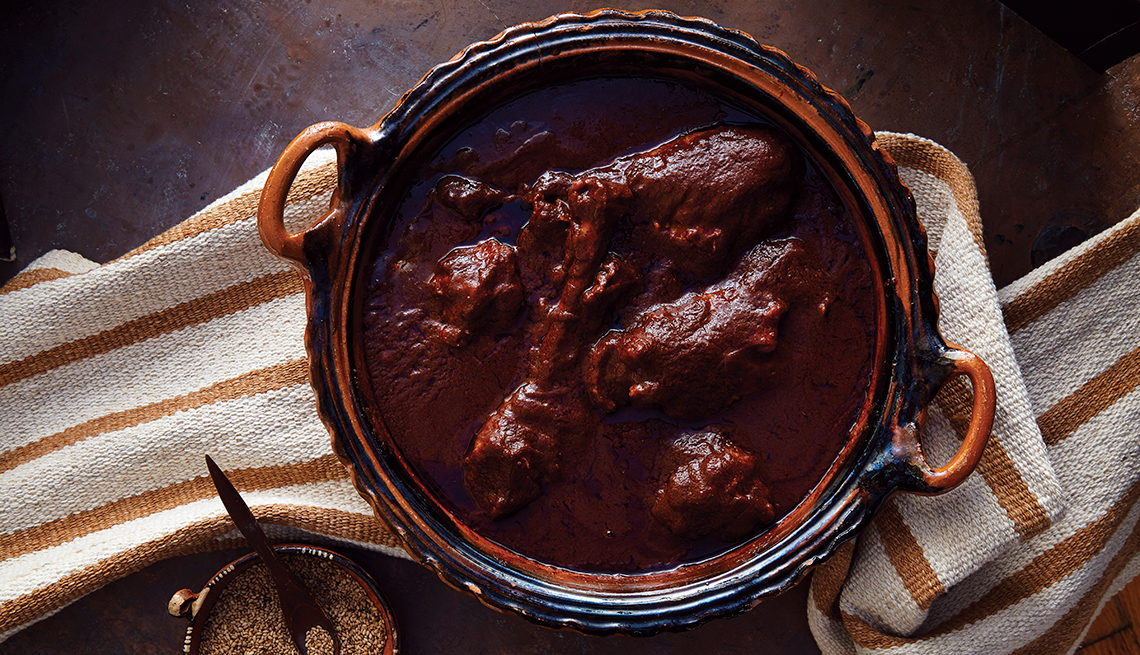 Mole Coloradito. . . . . . . . . .  $ 250